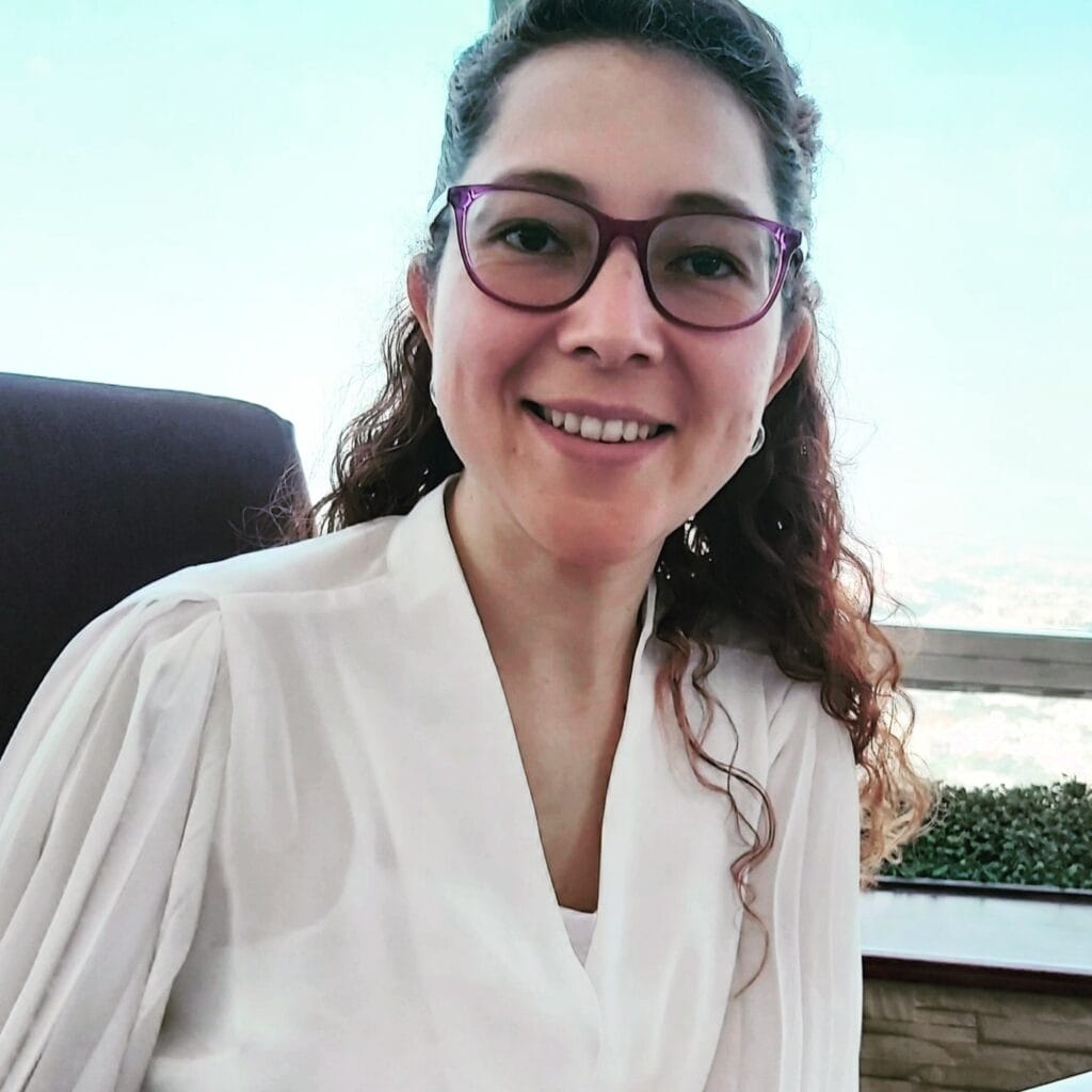 Ester, terapeuta de barras